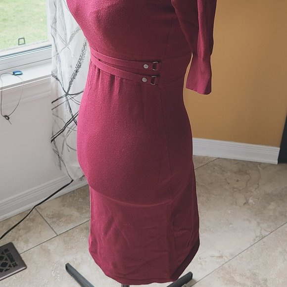 Dress - Picture 3 of 6